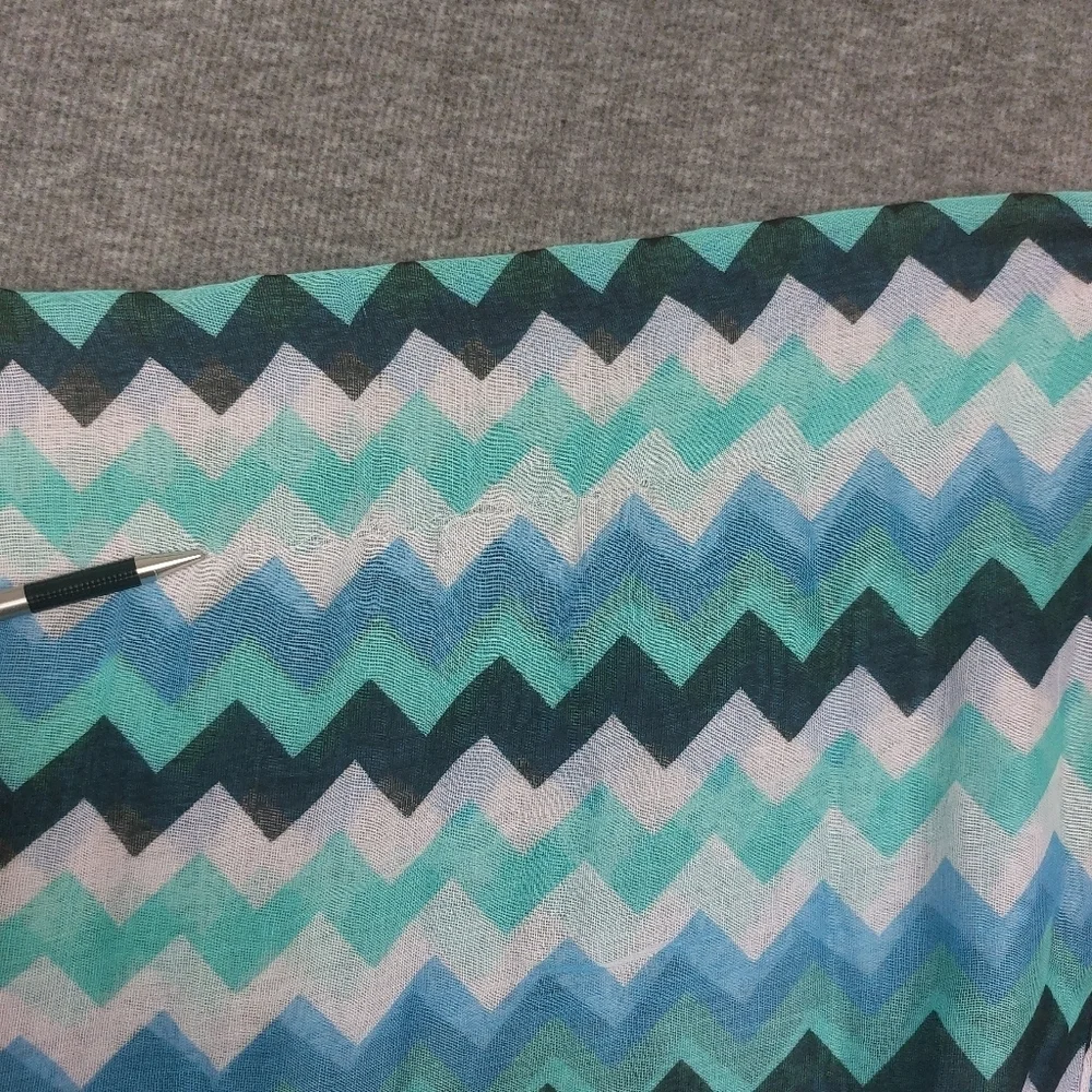 RUE21 WOMENS Y2K TEAL BLUE WHITE BLACK SHEER CHEVRON FRINGE SCARF  34×68